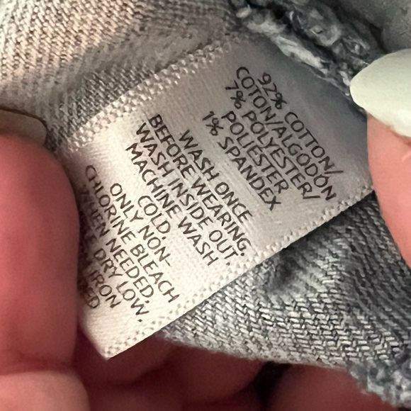 Ann Taylor Loft Modern Cuffed Cropped Jeans - Womens size 4/27 - Picture 4 of 9